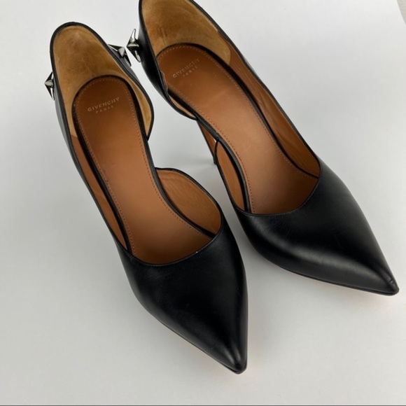 Givenchy Star Studded Leather D’Orsay Pumps - Picture 3 of 7
